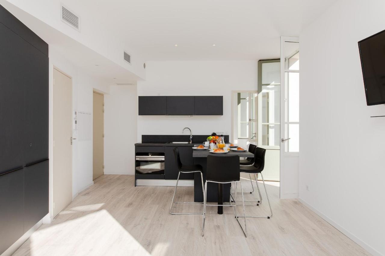 Anzur Yourhosthelper Cannes Extérieur photo