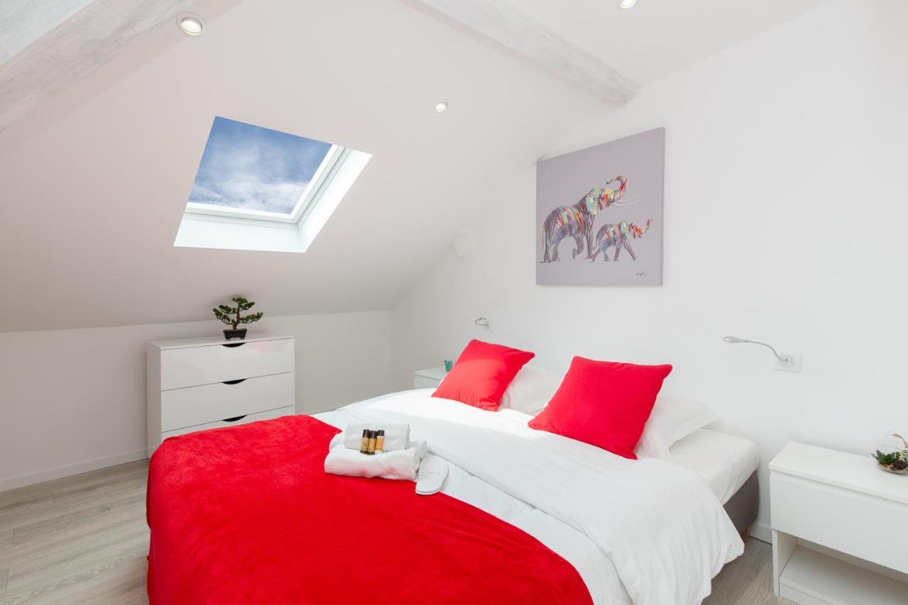 Anzur Yourhosthelper Cannes Extérieur photo